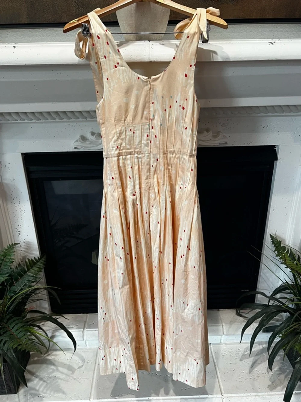 HUNTER BELL Braden Abstract Coral Cream Midi Dress (2023) - Picture 6 of 8